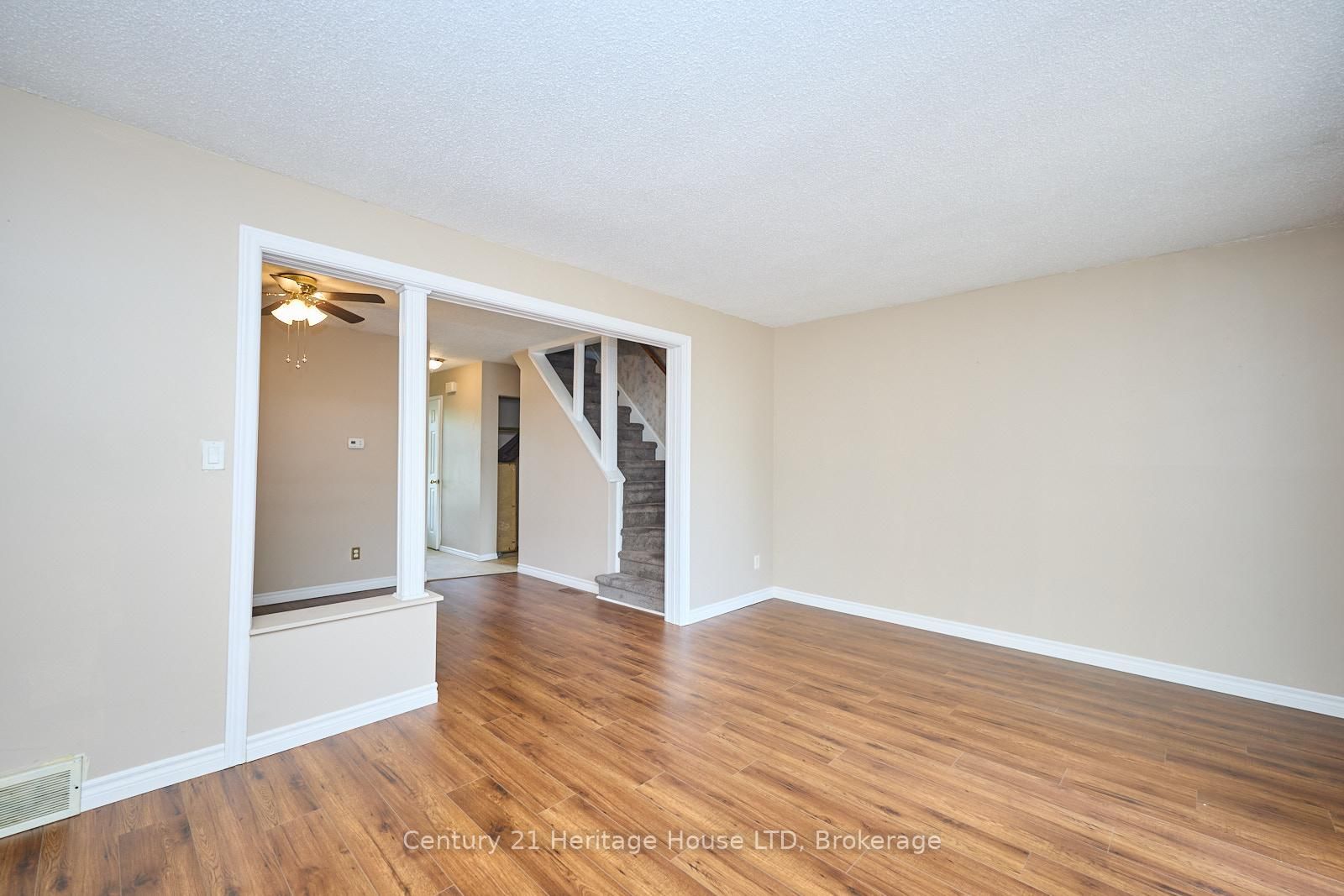 Townhouse sold at 51-75 Ventura Drive, St. Catharines, Ontario, L2R 7J7 - Haig - MLS: X12229727