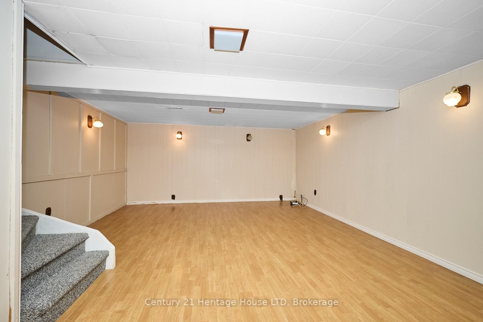 Townhouse sold at 51-75 Ventura Drive, St. Catharines, Ontario, L2R 7J7 - Haig - MLS: X12229727