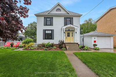 2 Kidd Ave, Grimsby - Grimsby West