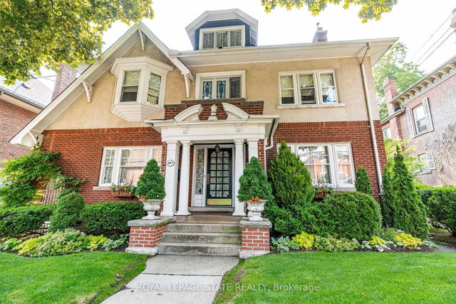 247 MacNab Street S