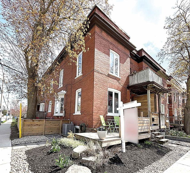 43 Cedar Street N