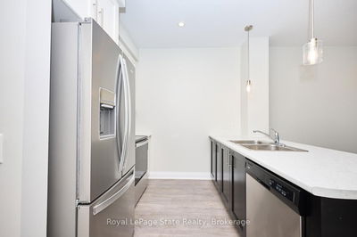 Unit 301 — 16 Concord Pl, Grimsby - Grimsby Beach image-0-4