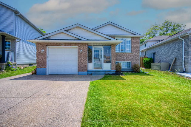 60 Castlewood Place