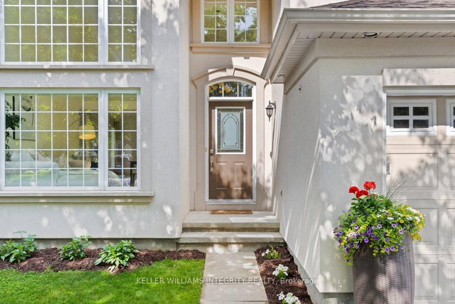 16 Blackshire Circle