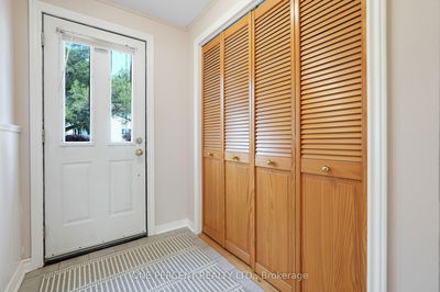 Unit 25 — 429C Woodfield Dr, Ottawa - Tanglewood image-0-4