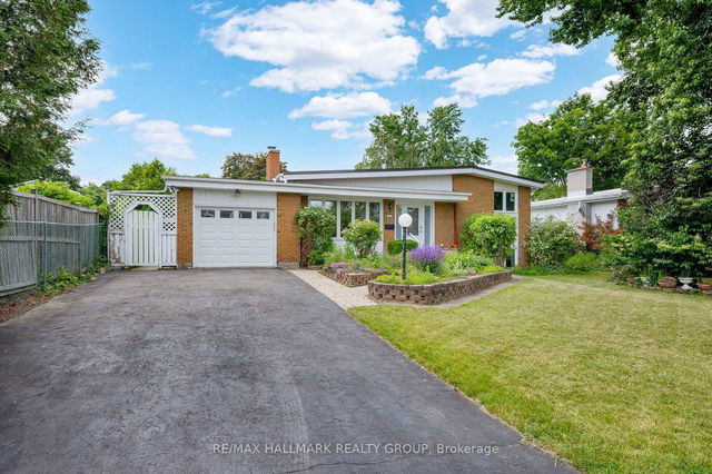 4 Roberta Crescent