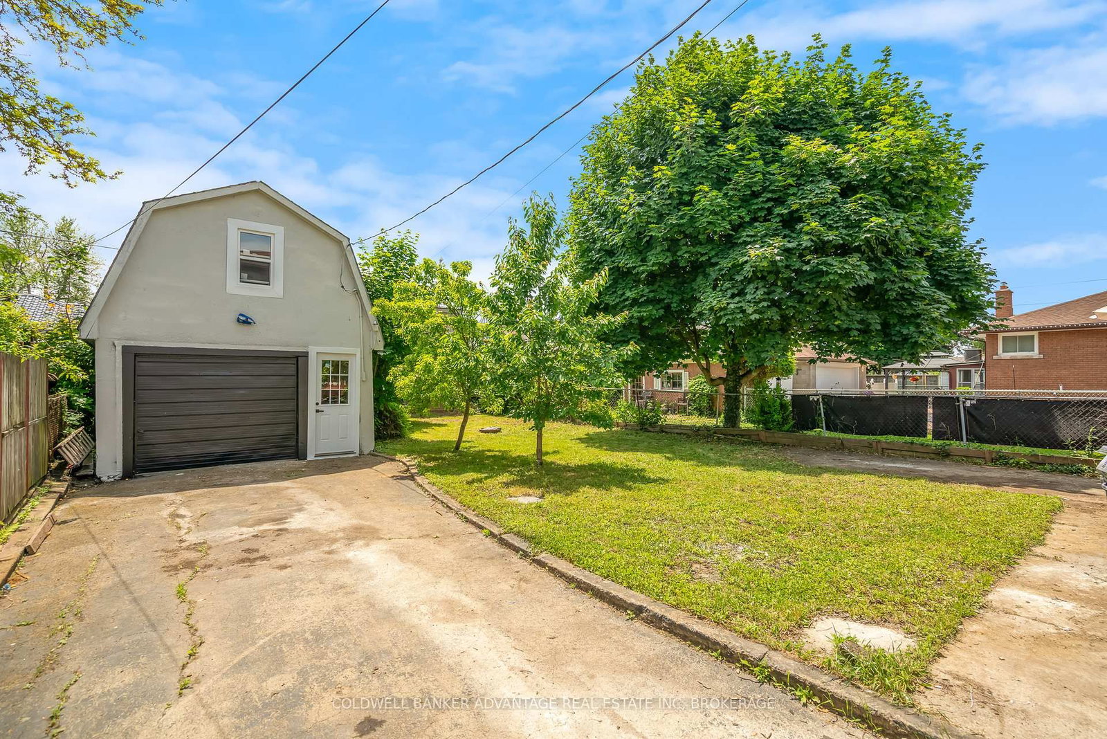 Listing Image 7