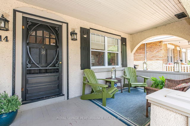 14 Marlowe Crescent