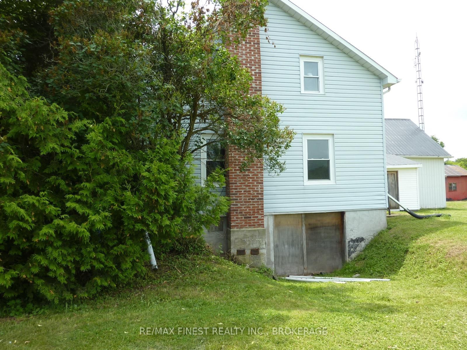 Listing Image 6