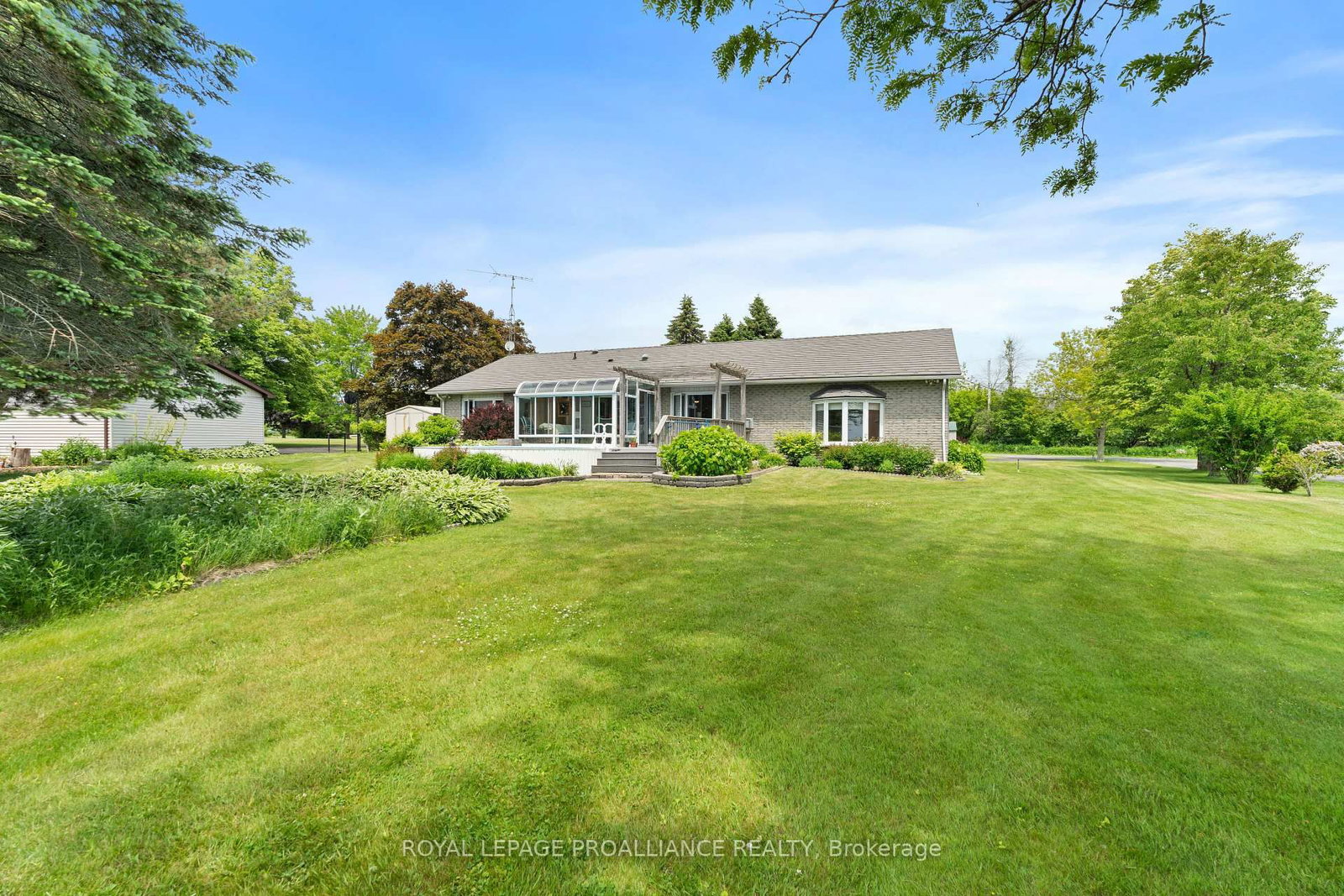 Listing Image 40