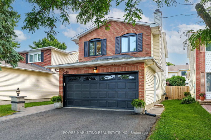 2058 Wildflower Dr, Orleans, K1E 3R3 | Image 2