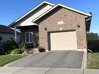 135 Speers Blvd, Loyalist - Amherstview image-0-1