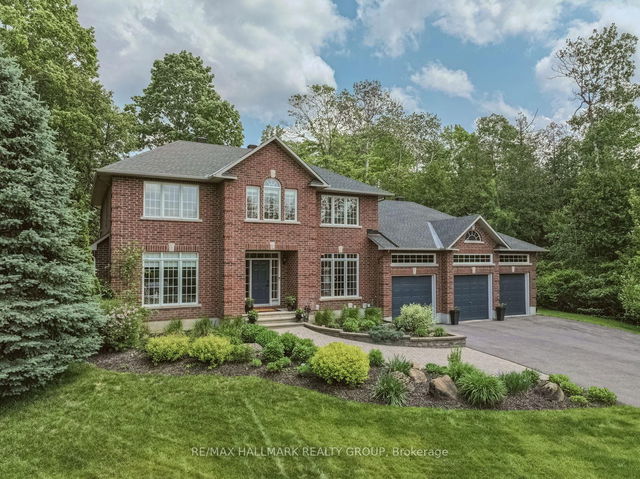 1431 Duchess Crescent