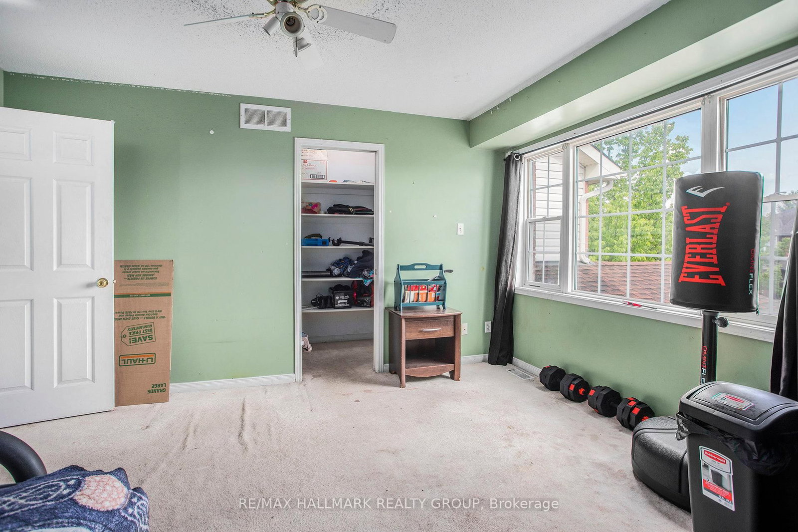 Listing Image 17