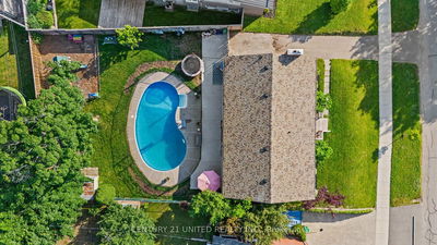 1056 Glebemount Cres, Peterborough North - 1 Central image-0-1