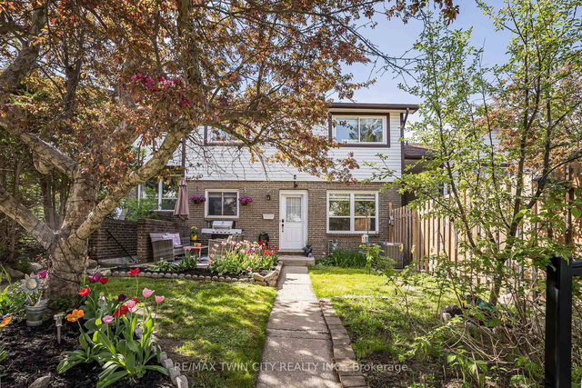 3 - 391 Pioneer Drive