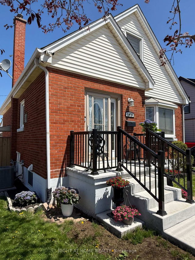 Upper - 1979 Brampton Street