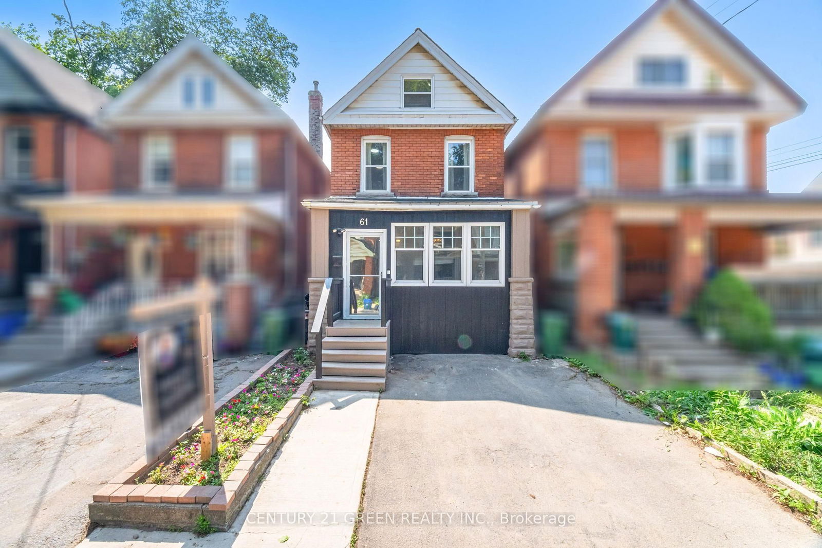 Detached House for sale at 61 Stirton Street, Hamilton, Ontario, L8L 6E7 - Gibson - MLS: X12233423