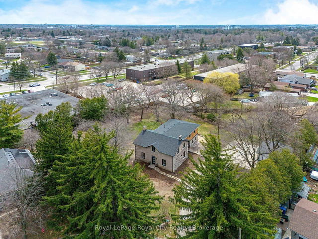 33 Islington Avenue
