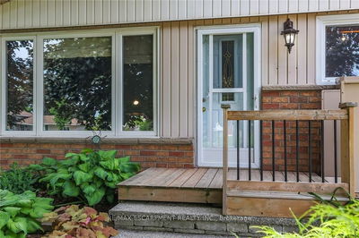 57 Cline Mountain Rd, Grimsby - Grimsby West image-0-2