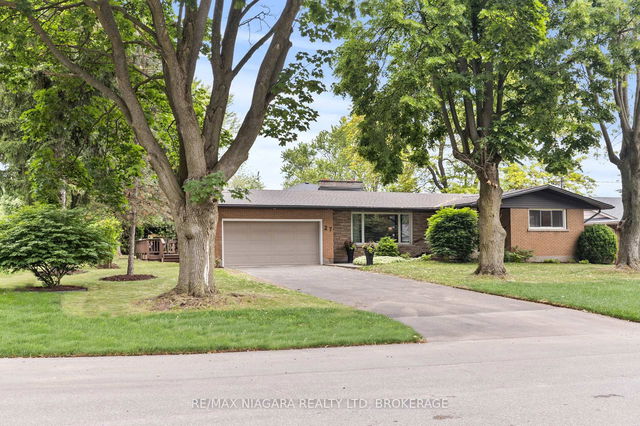 27 DALEVIEW Crescent