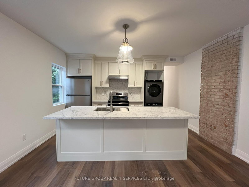 3 - 4876 Simcoe St, Niagara Falls, L2E 1V9 | Image 2