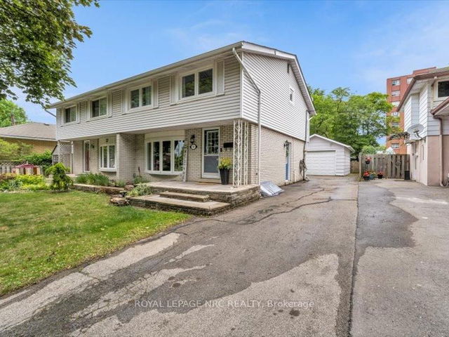 39 Meadowlark Street
