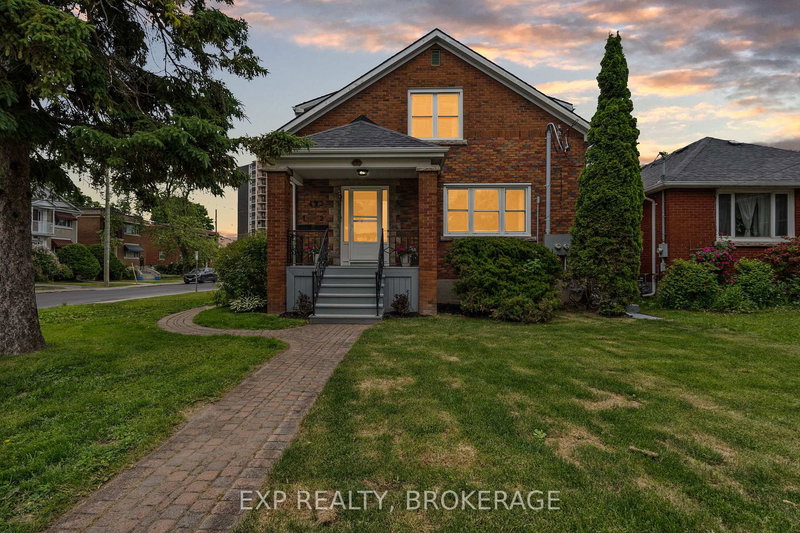 493 COLLEGE St, Kingston, K7L 4M8 | Image 2