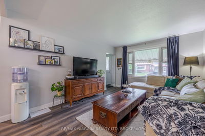 6294 Murray St, Niagara Falls - Dorchester image-0-3