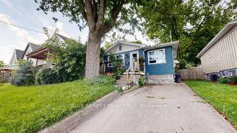 18 Connaught Avenue