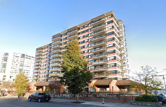1002 - 165 Ontario Street