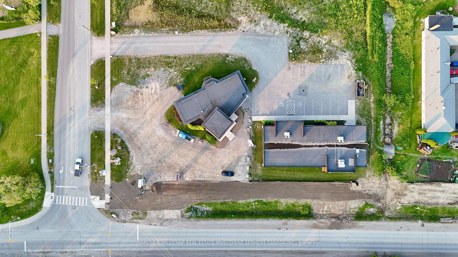 344 Logie Street - Photo 2