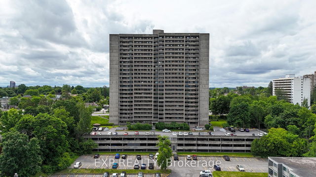 101 - 415 Greenview Avenue