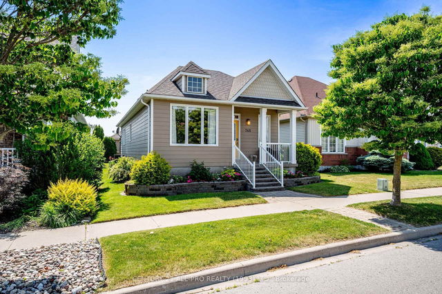 745 Prince Of Wales Drive
