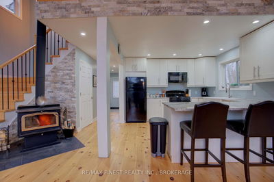 1602 Baker Valley Rd, Arden - Frontenac Centre image-0-3
