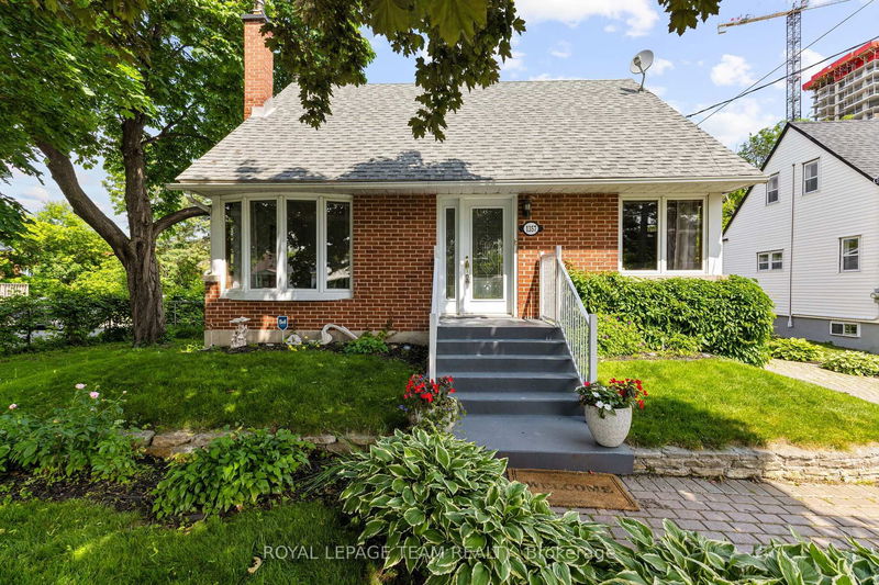 1357 Thames St, Ottawa - Carlington image-0-0