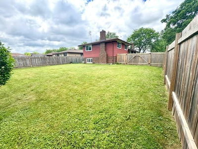 5955 Frontenac St, Niagara Falls - Arad/Fallsview image-0-3