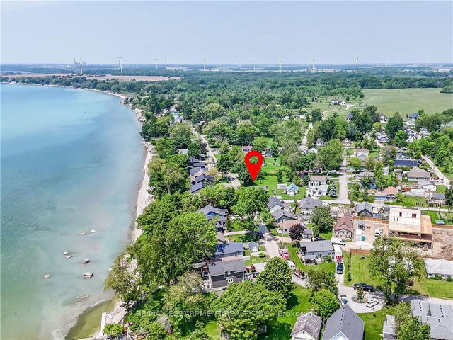 41 Lakeside Drive