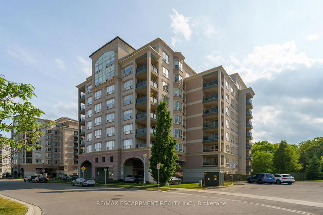 405 - 4000 Creekside Drive