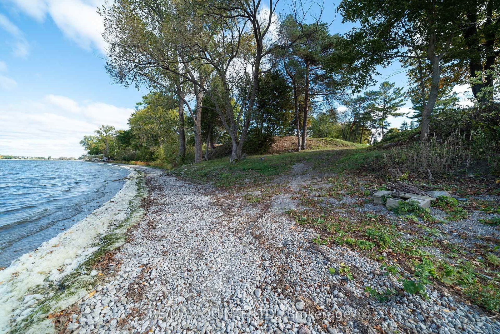 1866-1874 County Rd 12 Road • Prince Edward County, ON photo 37