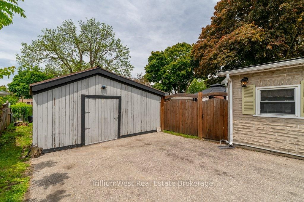 Listing Image 33