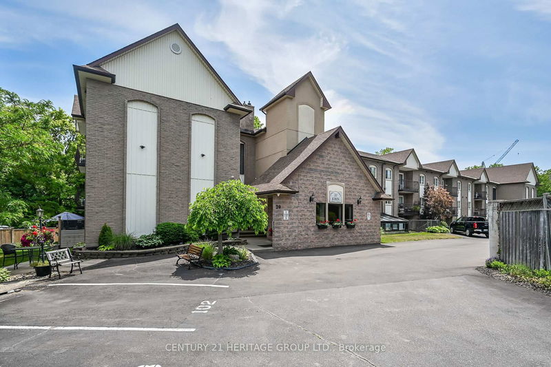 Unit #207 — 20 John St, Grimsby - Grimsby East image-0-0