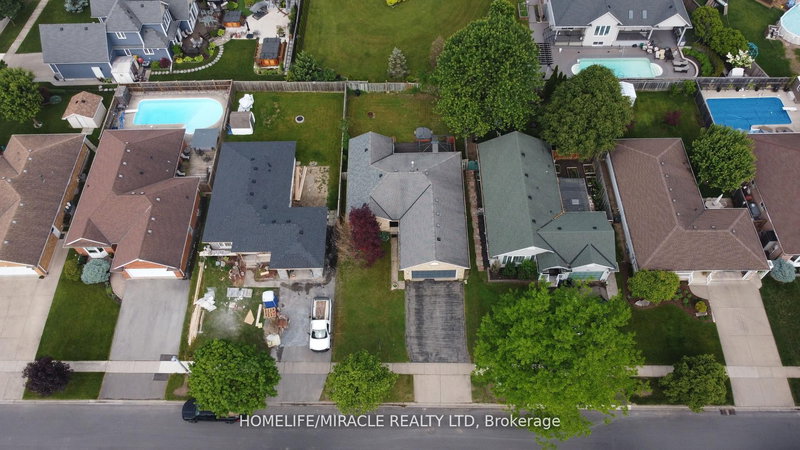 16 Goodwillie Dr, Welland, L3C 7C4 | Image 3