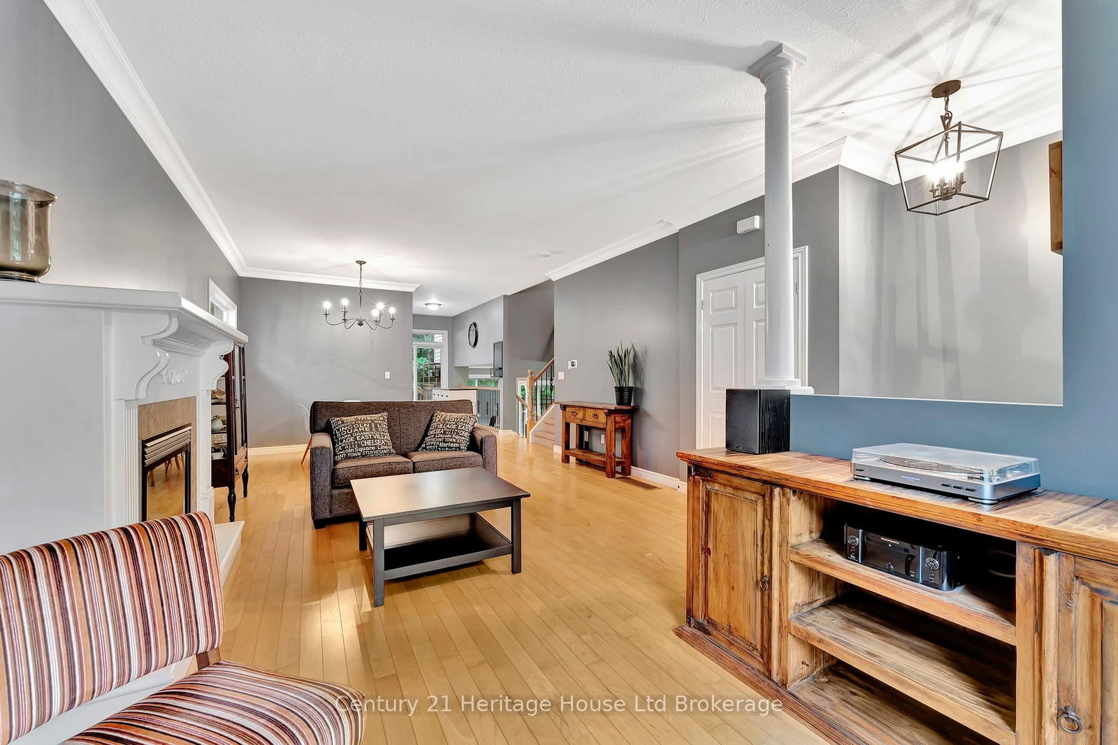 Listing Image 7