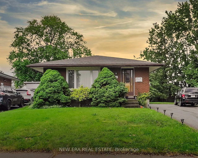 30 Blueridge Crescent