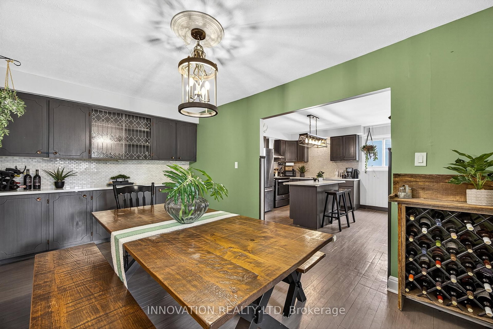 Listing Image 14