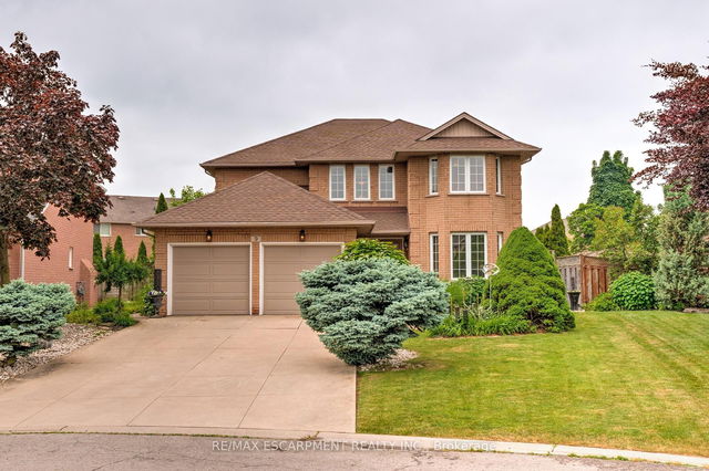 9 Sugarberry Court