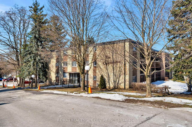 944 CALADONIA View
