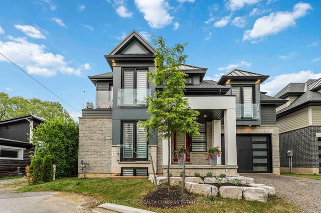 10 PAXTON Avenue