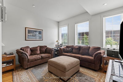Unit 1 — 49 Ontario St, Grimsby - Grimsby East image-0-3